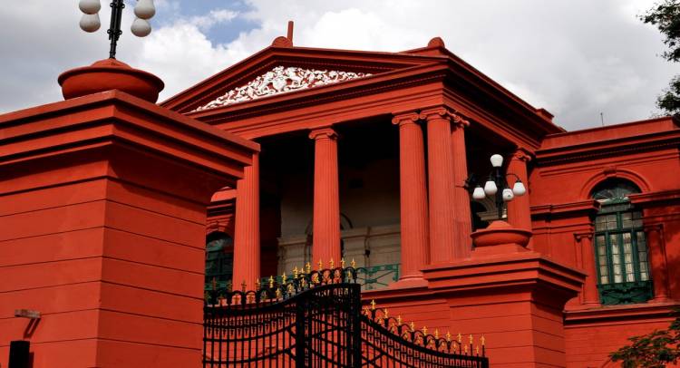 Justice Jayant Patel Resignation: Karnataka Bar Council Resolves to Abstain from Work on Oct 4 [Read Resolution]