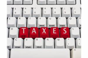 Supreme Court divided on whether sales tax obligations should be imposed on online sales